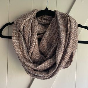 Neutral Infinity Scarf
